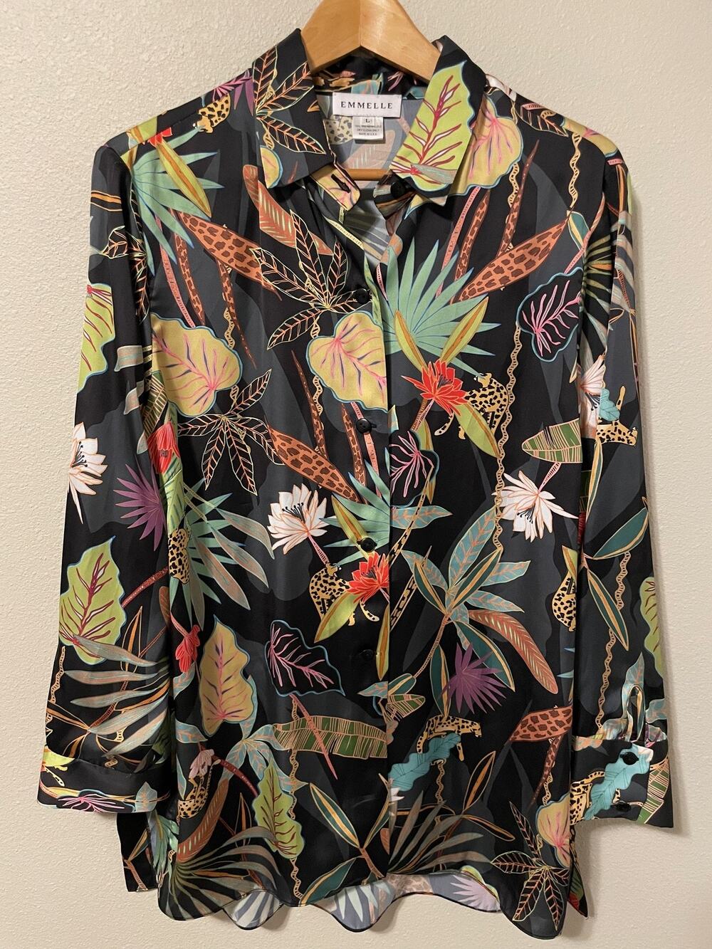 Emmelle Tunic Top Womens Large Multicolor Tropical Leopard Floral Button Up